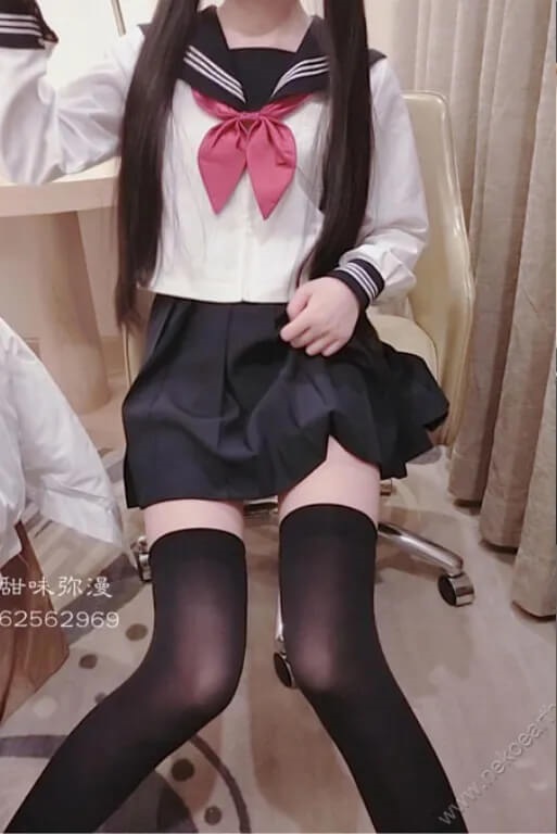 图片[1] - 一口幼桃 萌白酱 甜味弥漫 最新绝版COS写真及视频合集下载[持续更新] - 幻域写真 - cosplay高清美图分享平台