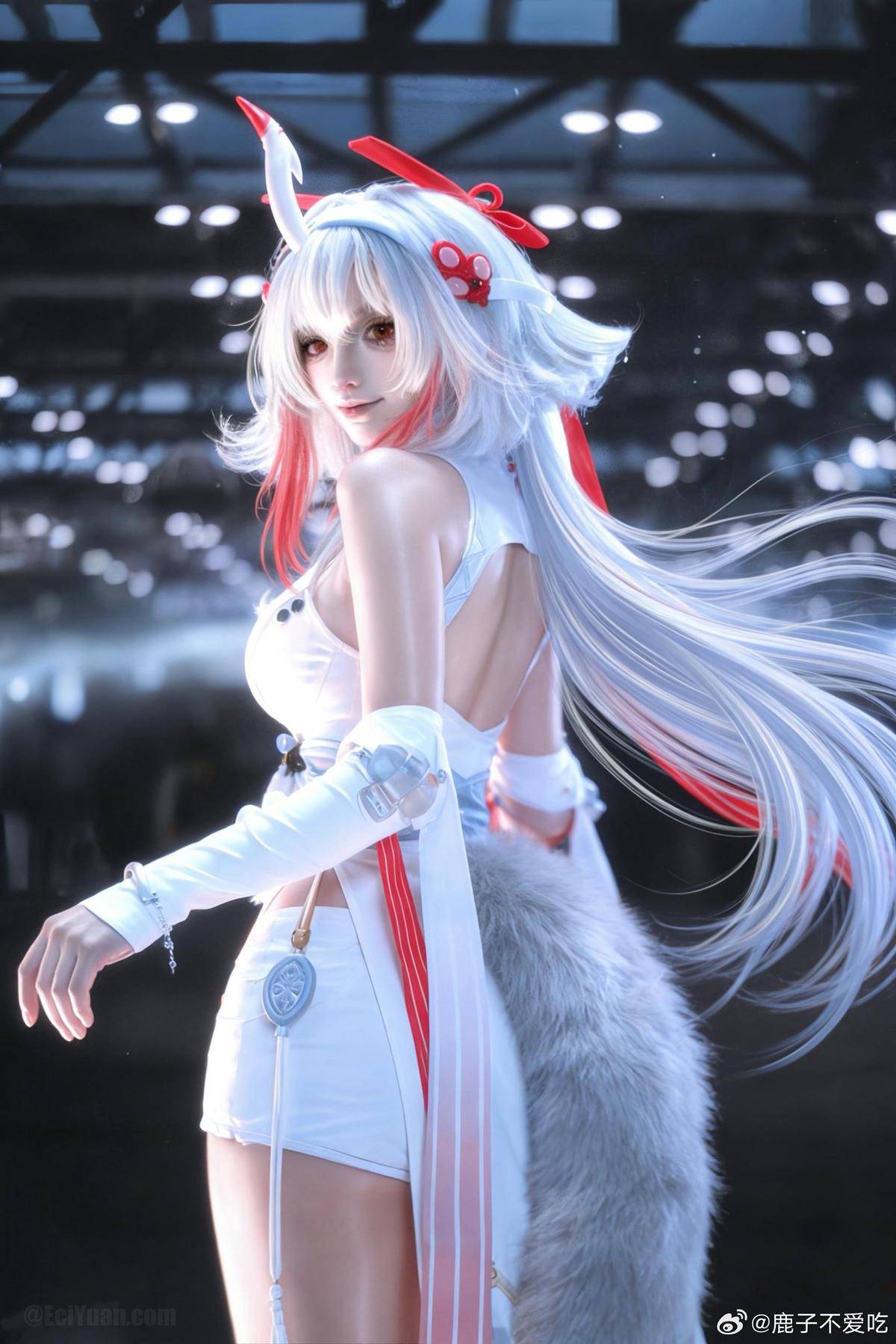 鹿子不爱吃还原叶瞬光！绝区零里的冷感执行者照进现实