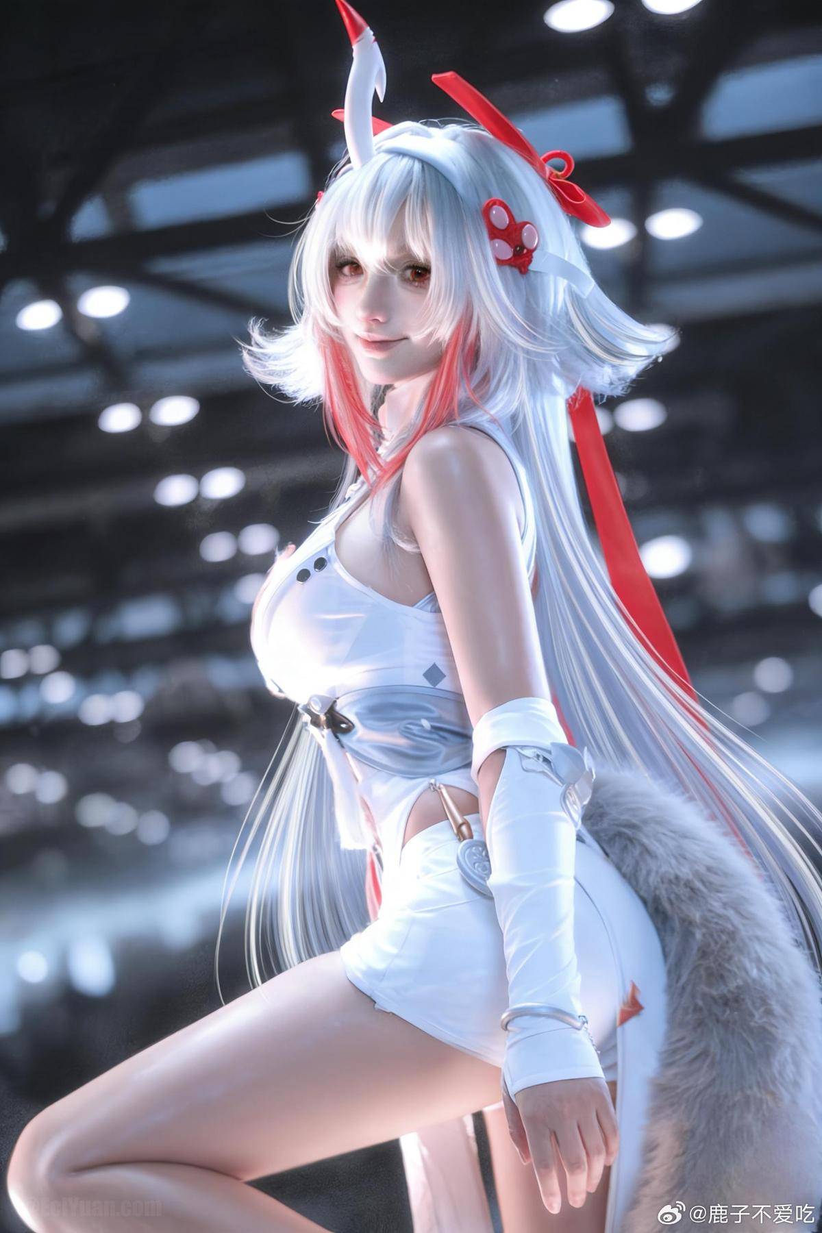 鹿子不爱吃还原叶瞬光！绝区零里的冷感执行者照进现实